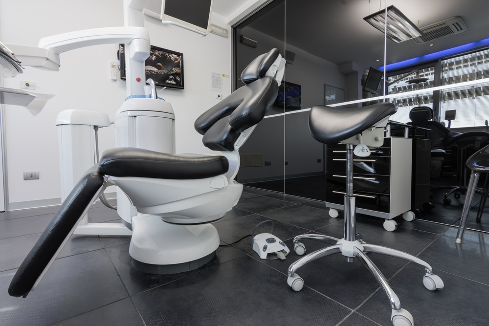 Dental,Clinic,Interior,With,Luxury,And,Modern,Dentistry,Equipment